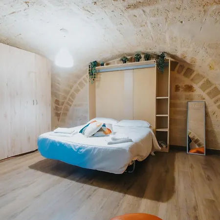 U Ragu House Apartment